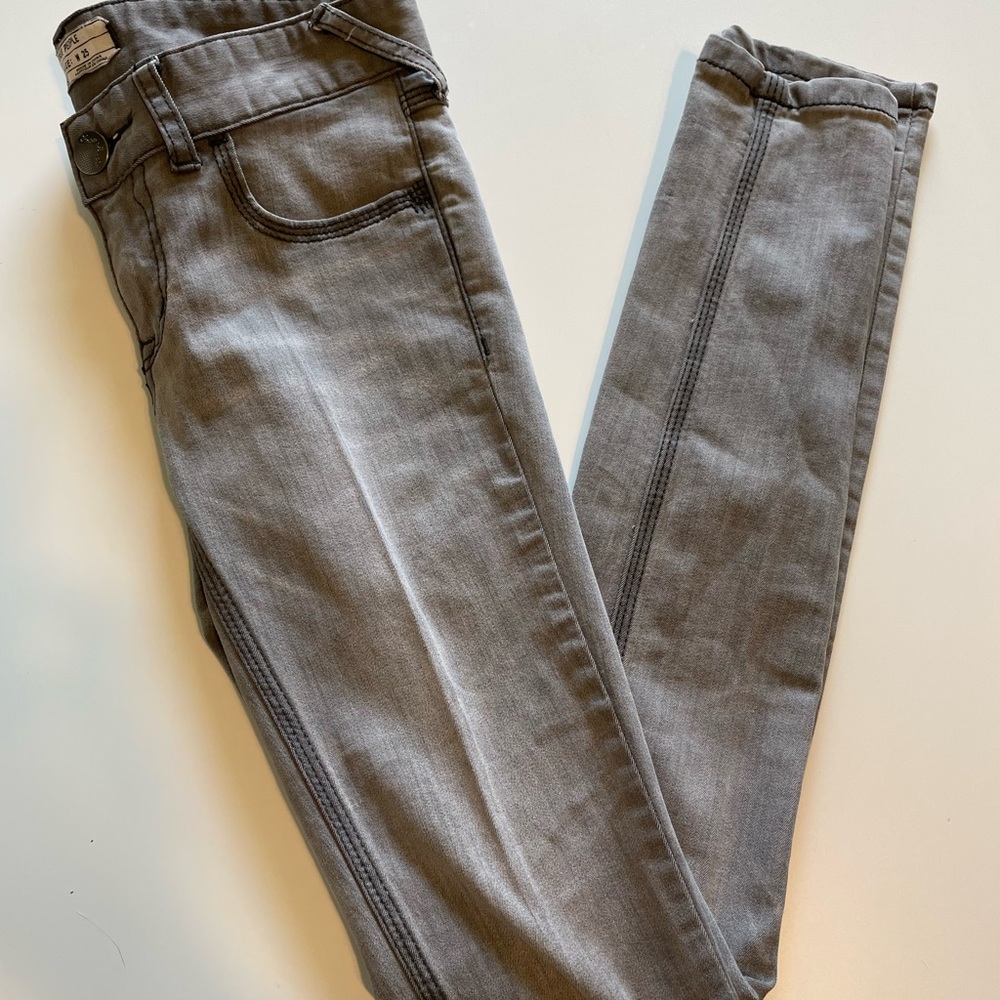 Free People Gray Skinny Ankle Jeans Size 25